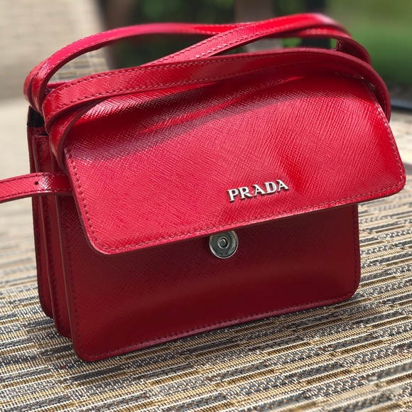Prada crossbody - Picture 1 of 3